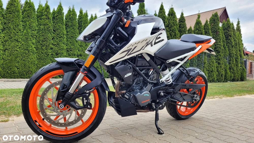 KTM Duke 125 - 19