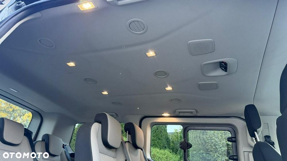 Ford Tourneo Custom - 18