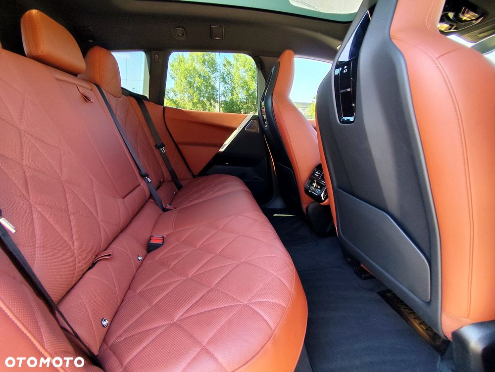 BMW iX M60 111.5kWh - 9