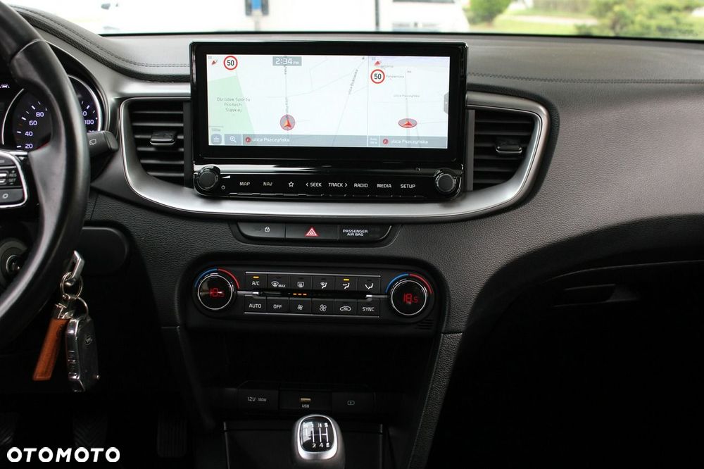 Kia Ceed 1.5 T-GDI Business Line - 10