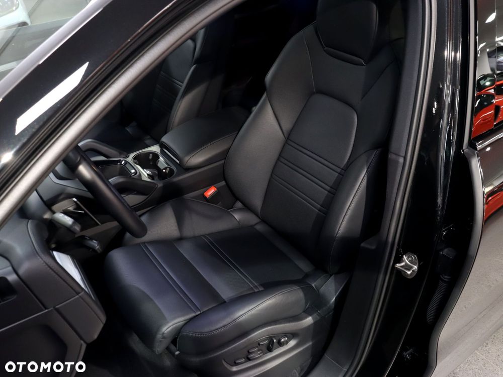 Porsche Cayenne E-Hybrid PHEV - 16