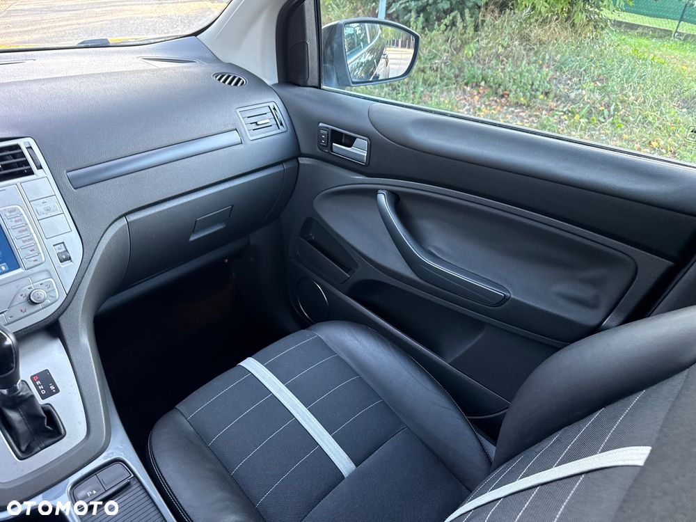 Ford Kuga 2.5 4x4 Titanium - 13