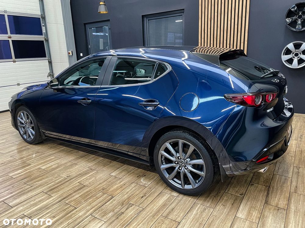 Mazda 3 e-SKYACTIV-G 2.0 M HYBRID - 11