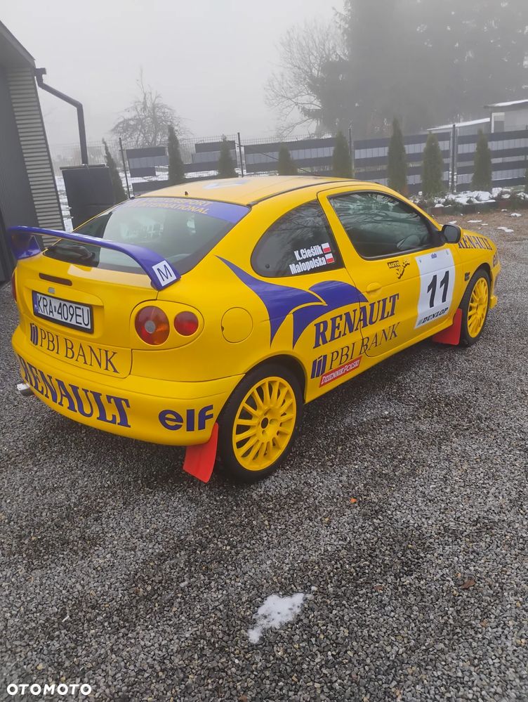 Renault Megane 1.6 - 8