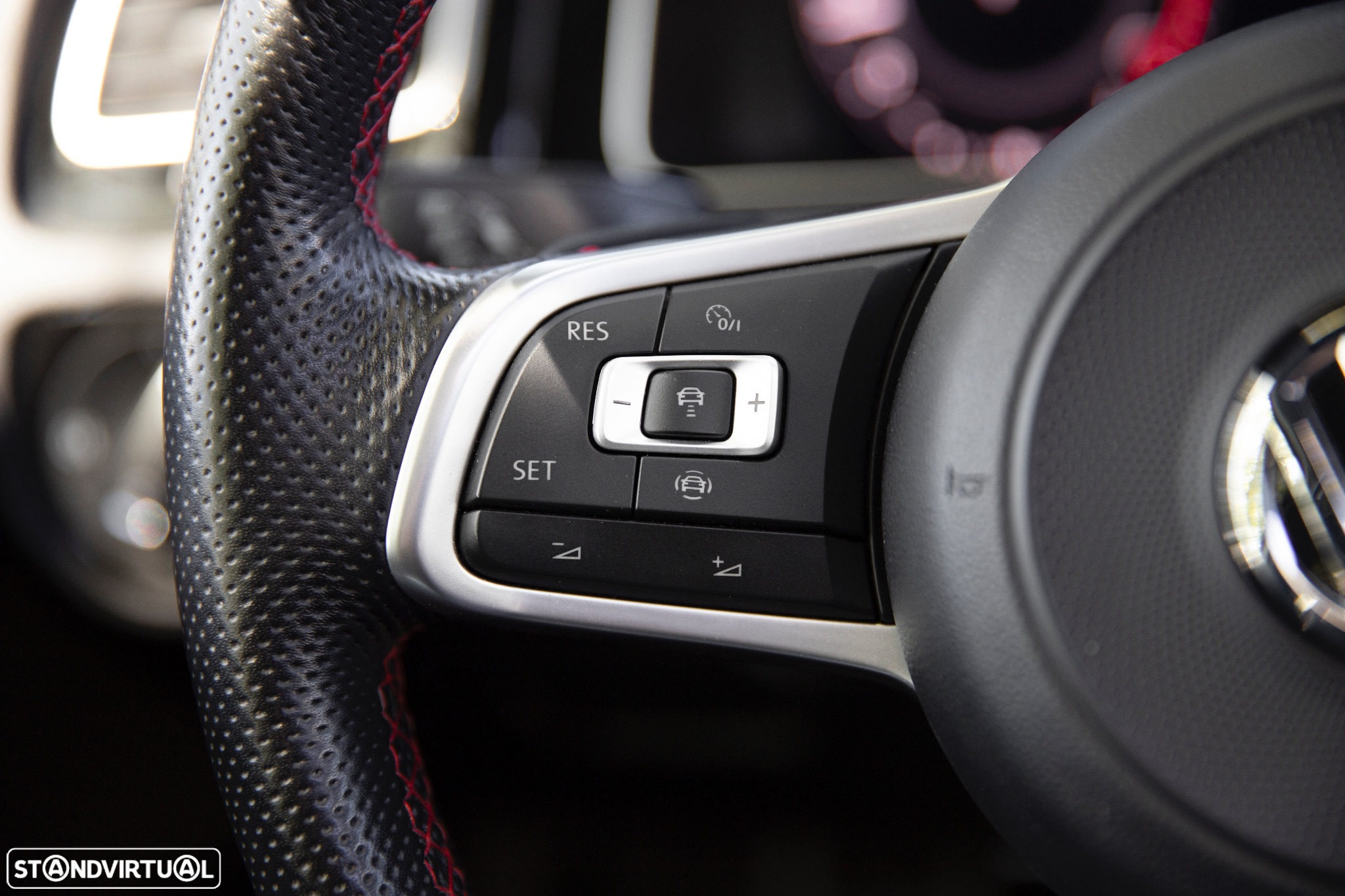 VW Golf 2.0 TSI GTi TCR DSG - 24