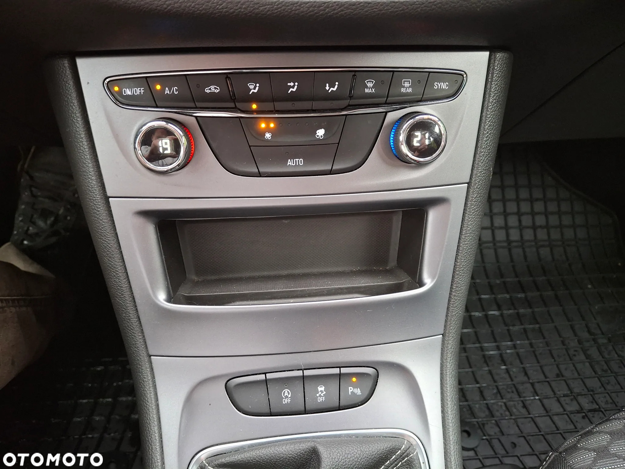 Opel Astra V 1.6 CDTI Elite - 31