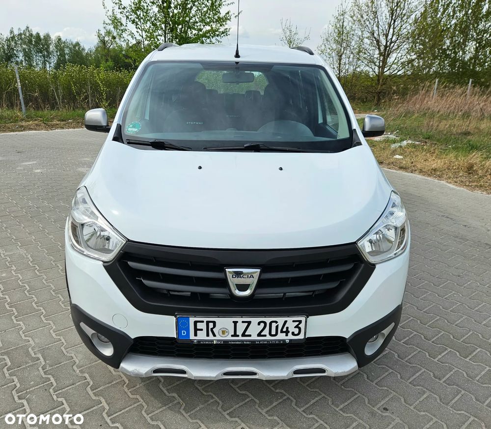 Dacia Lodgy dCi 110 Stepway - 2