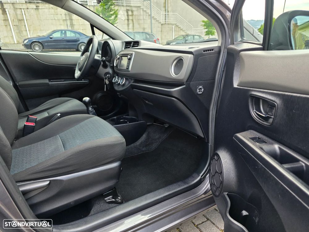 Toyota Yaris 1.0 VVT-i Comfort+P.Style - 18