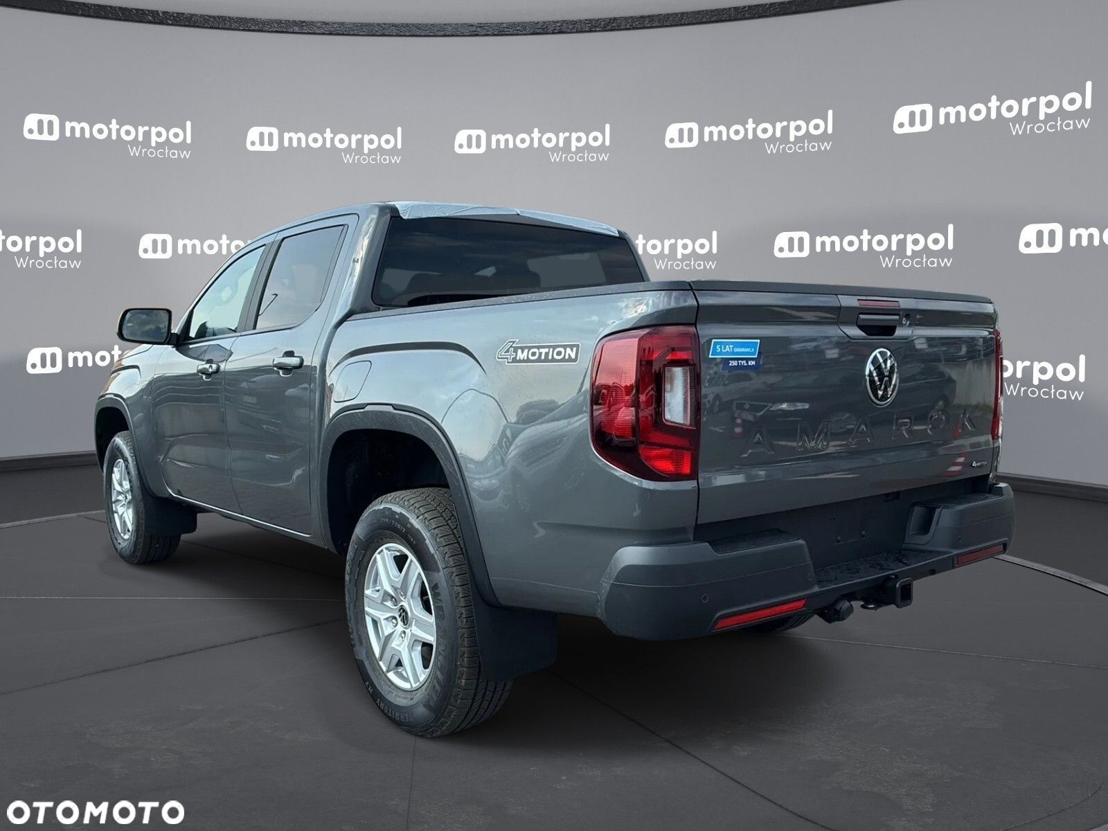 Volkswagen Amarok 2.0 TDI 4Mot Life - 6