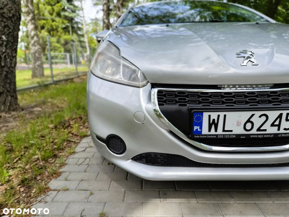 Peugeot 208 - 32