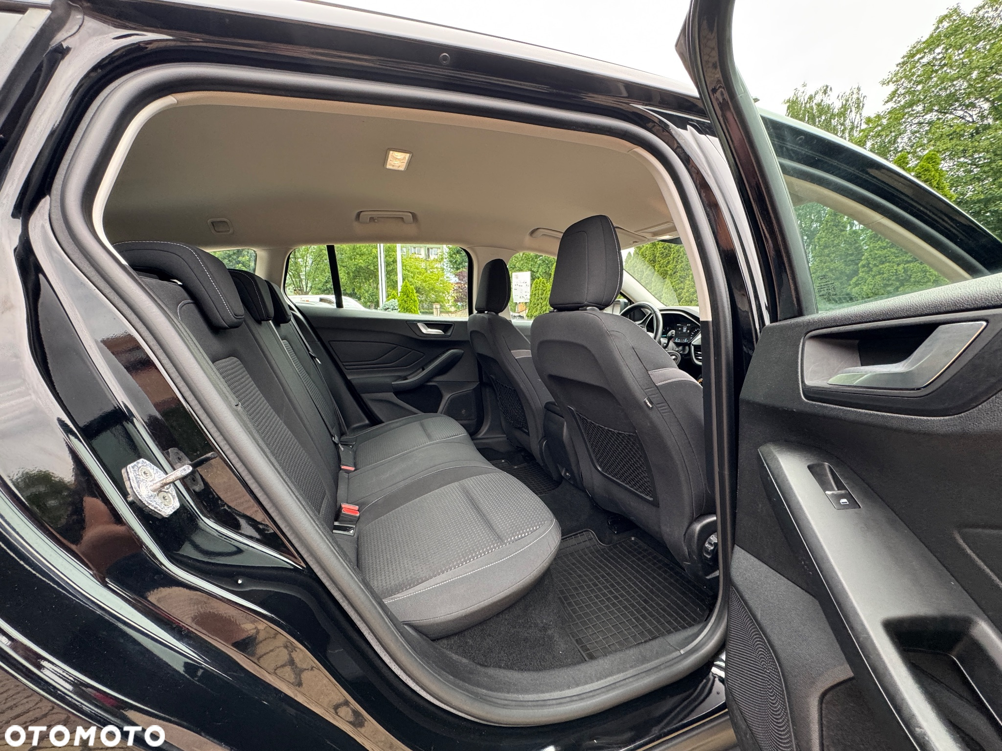 Ford Focus 1.5 TDCi Gold X - 23