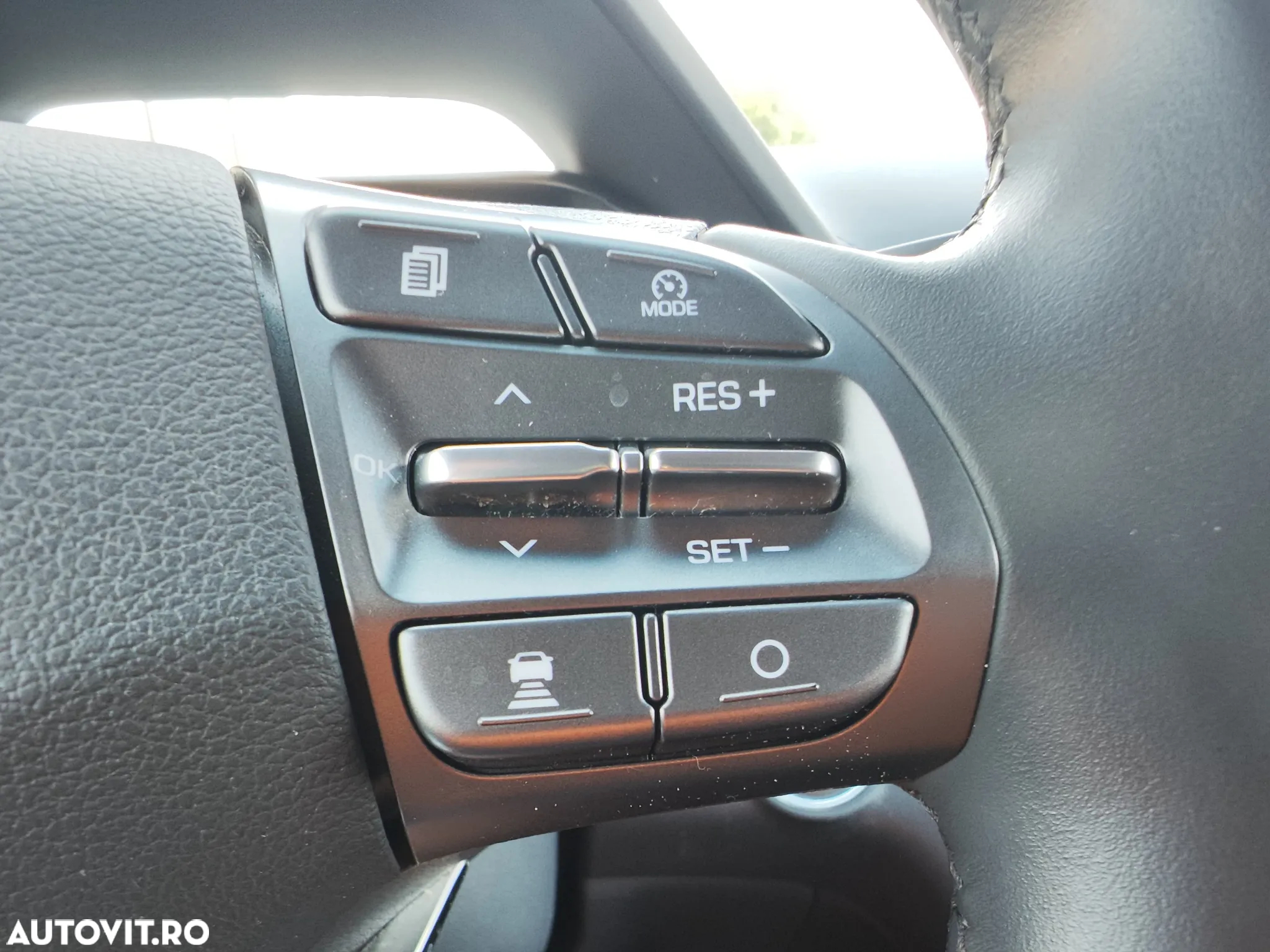 Hyundai IONIQ - 20