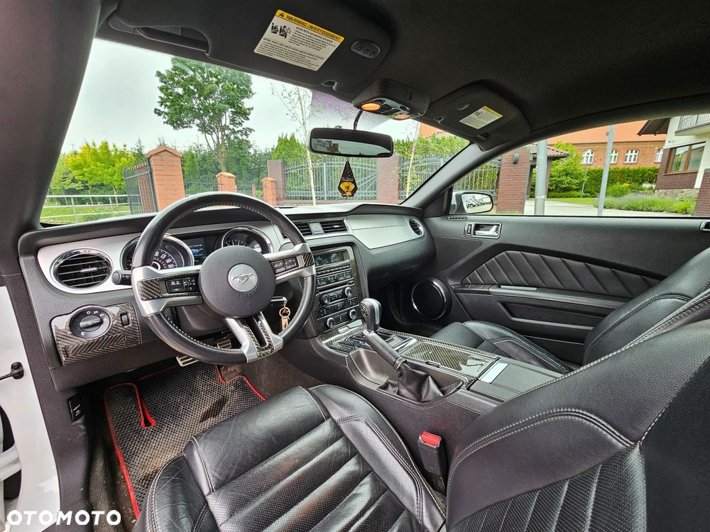 Ford Mustang 3.7 V6 Premium - 6