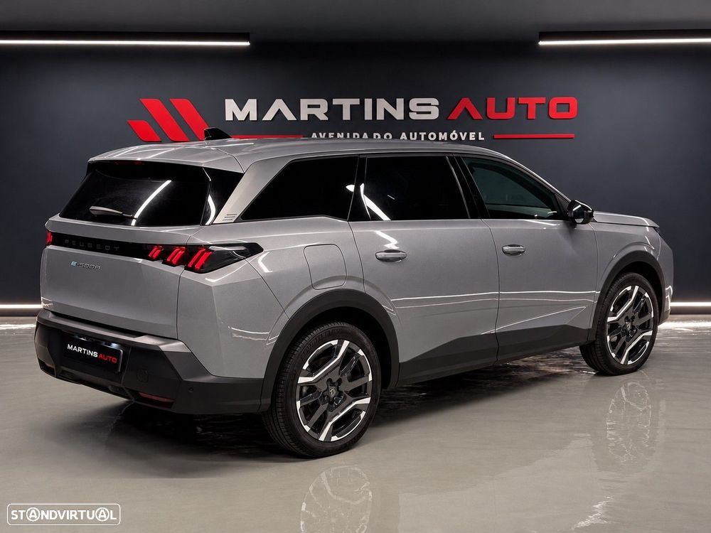 Peugeot E-5008 2026 photo 3