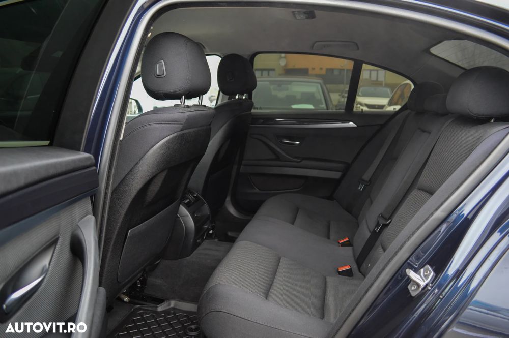BMW Seria 5 520d Aut. Sport Line - 20