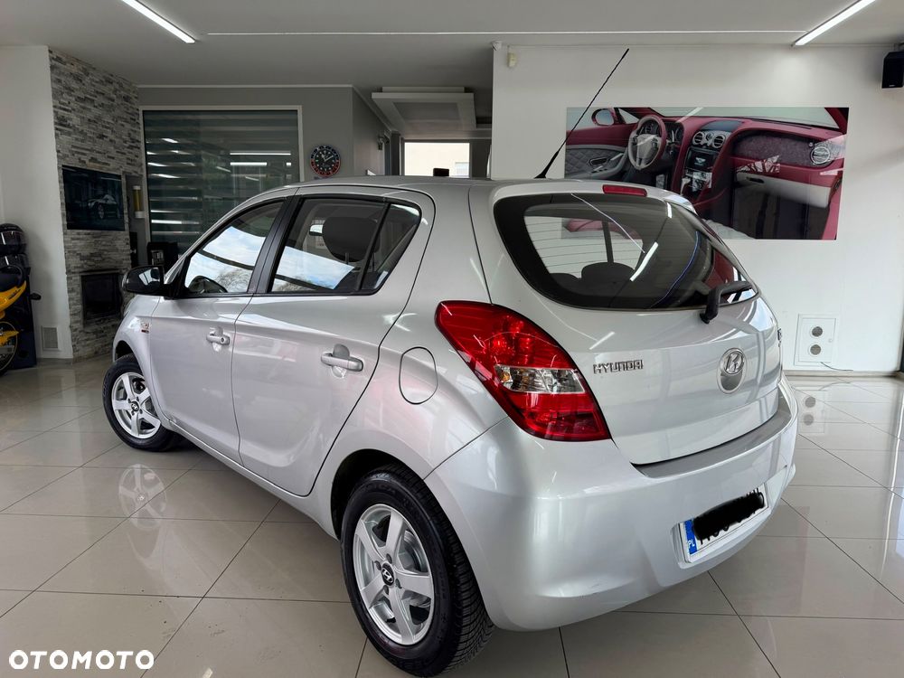 Hyundai i20 ver-1-2-classic-plus - 11