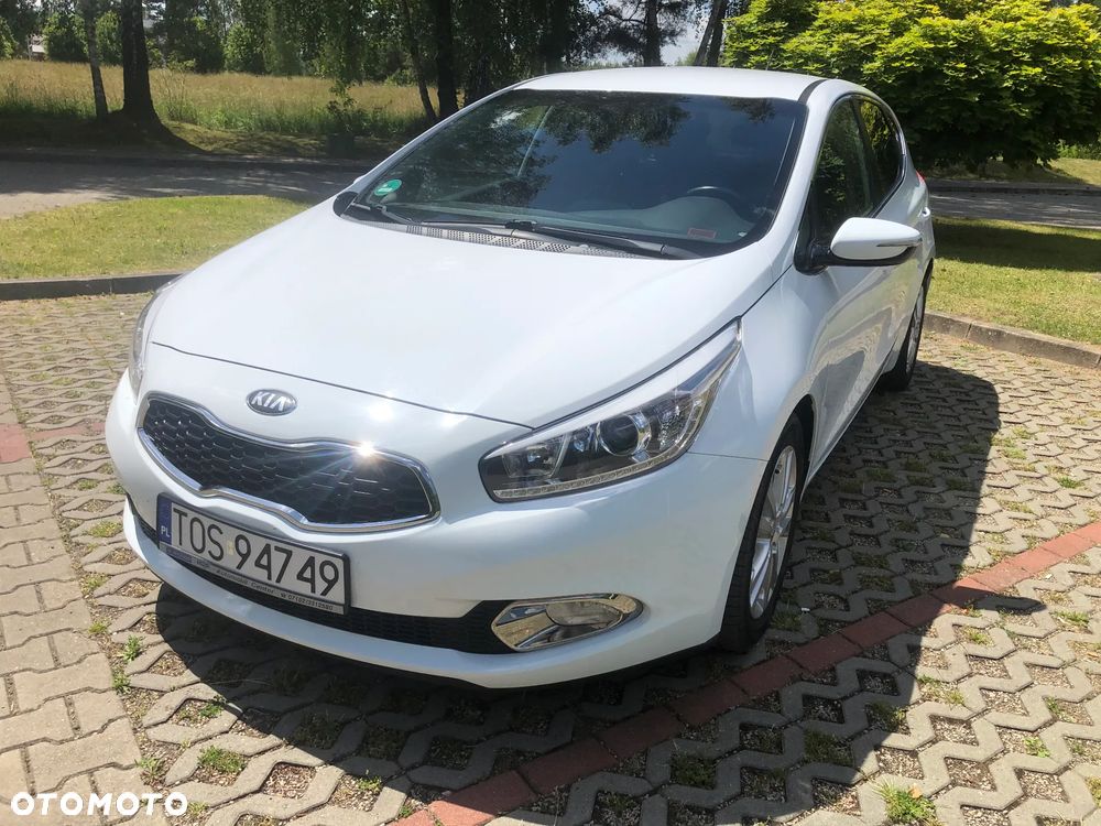 Kia Ceed 1.6 CRDi 128 Dream Team Edition - 3