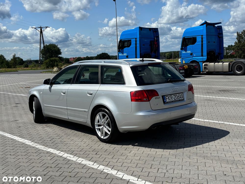 Audi A4 Avant 2.0 TDI DPF multitronic - 4