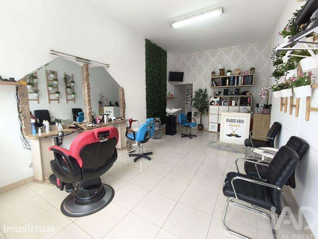 Loja / Estabelecimento Comercial em Avelar de 35,00 m2 - Grande imagem: 2/18