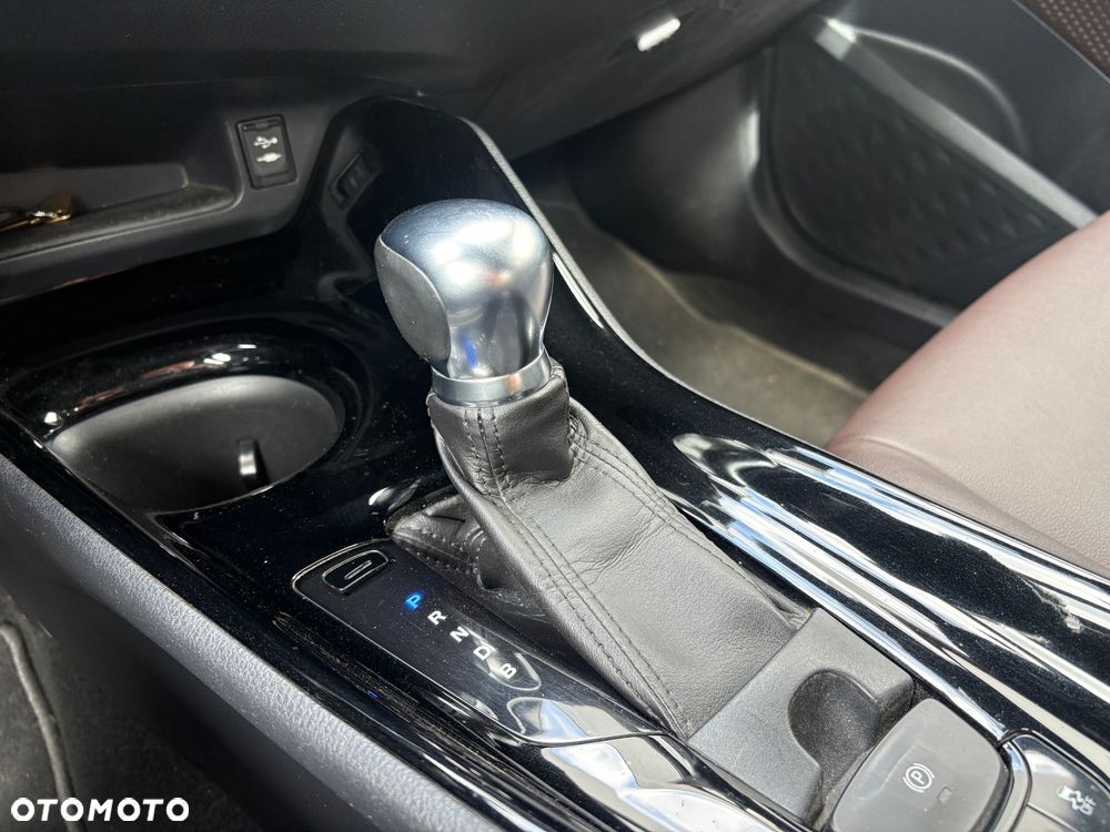 Toyota C-HR 1.8 Hybrid Prestige - 29