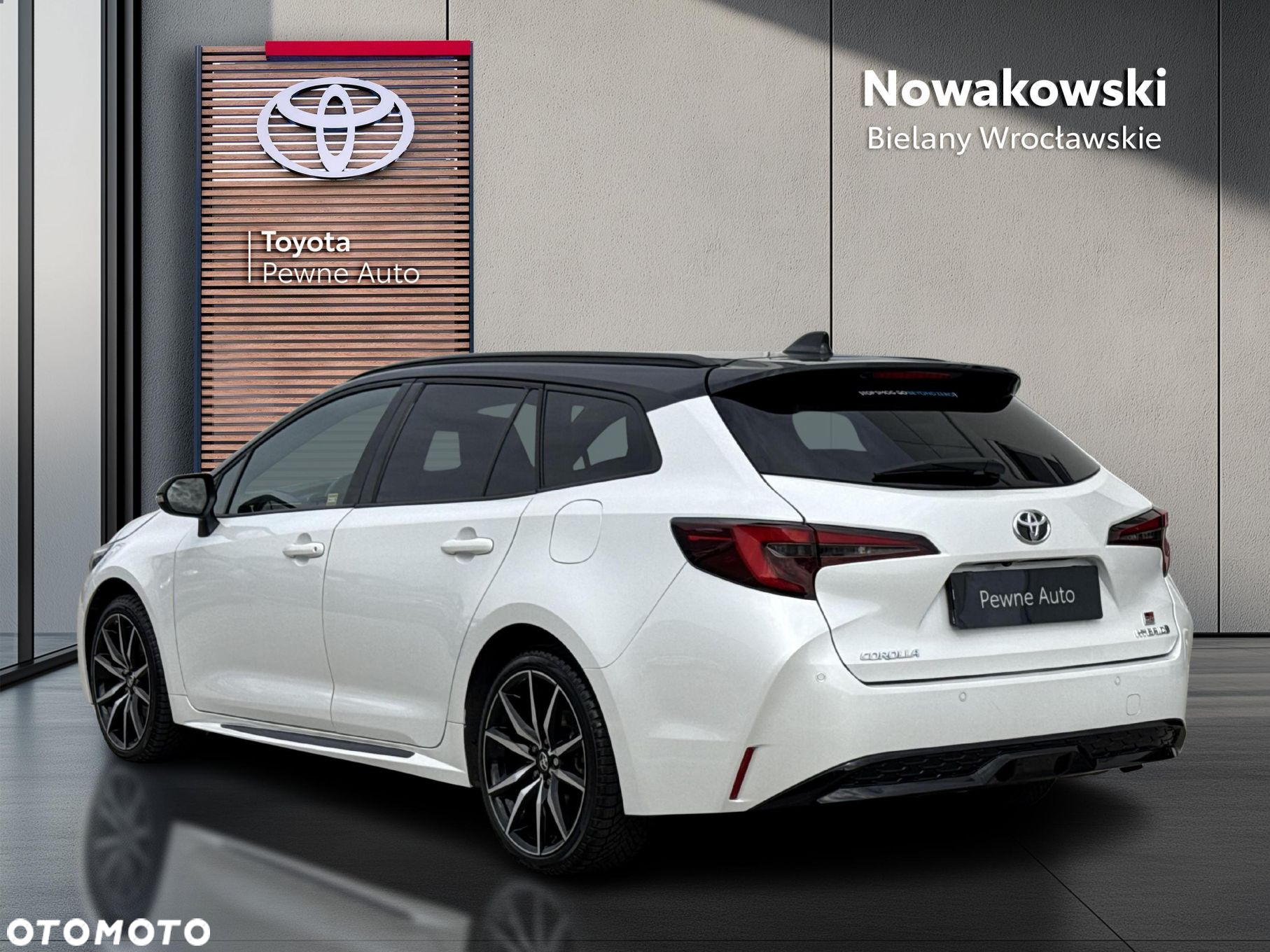 Toyota Corolla 2.0 Hybrid GR Sport Dynamic - 3
