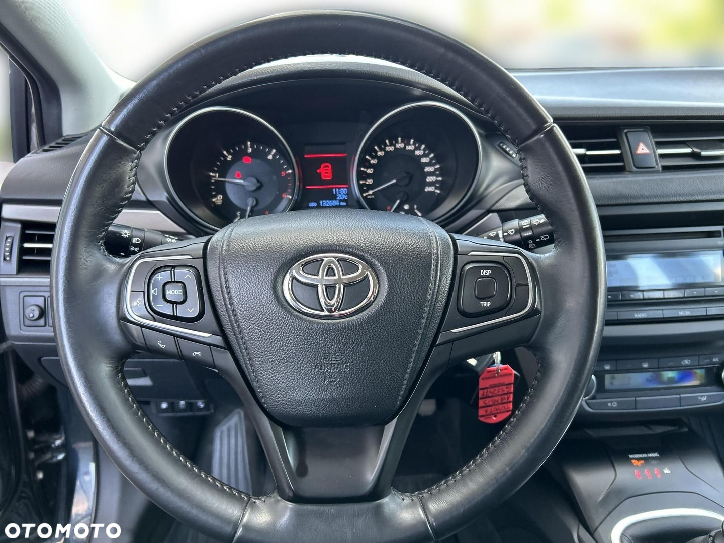Toyota Avensis 1.6 D-4D Active - 13
