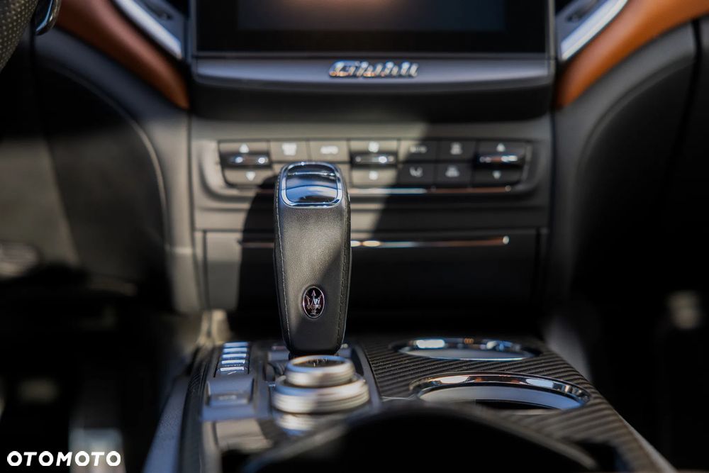Maserati Ghibli S Q4 GranSport - 39