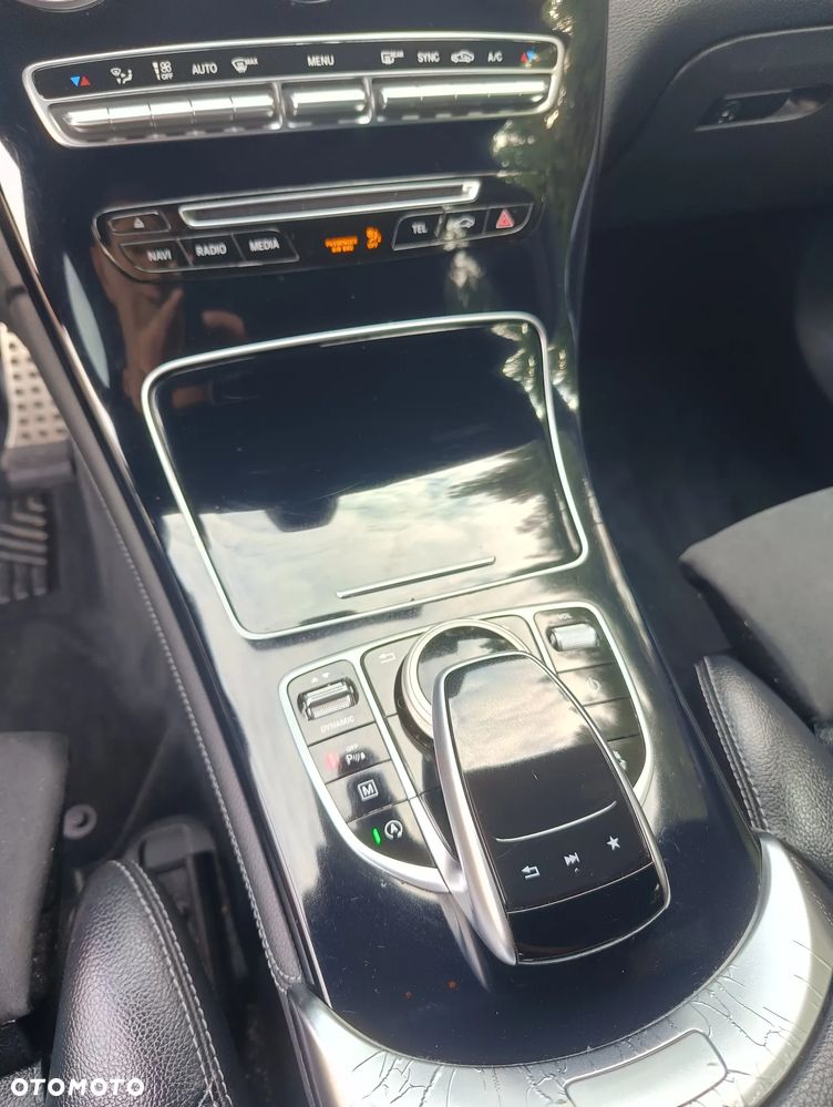 Mercedes-Benz GLC 220 d 4Matic 9G-TRONIC AMG Line - 15