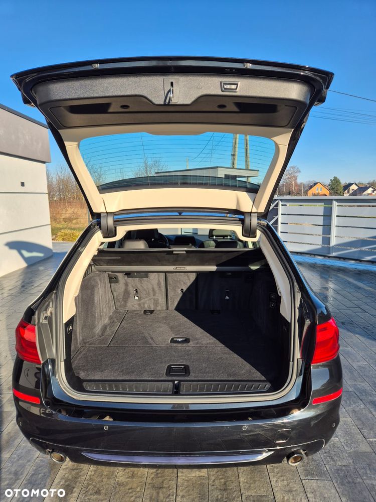 BMW Seria 5 520d xDrive Sport Line - 11