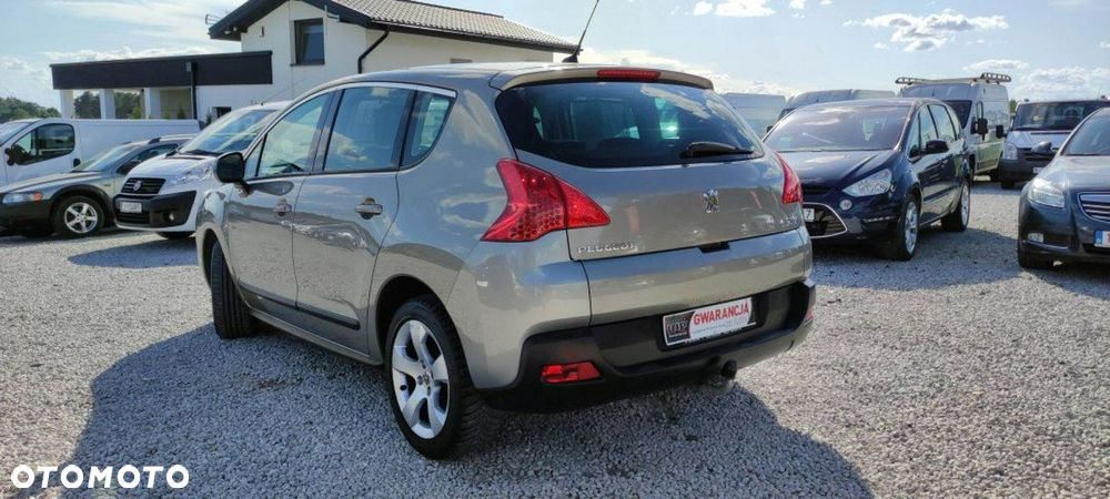 Peugeot 3008 HDi 150 Active - 4