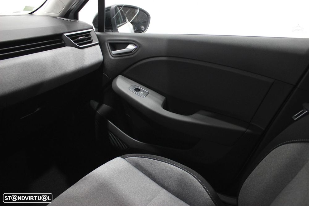 Renault Clio 1.0 TCe Evolution Bi-Fuel - 30