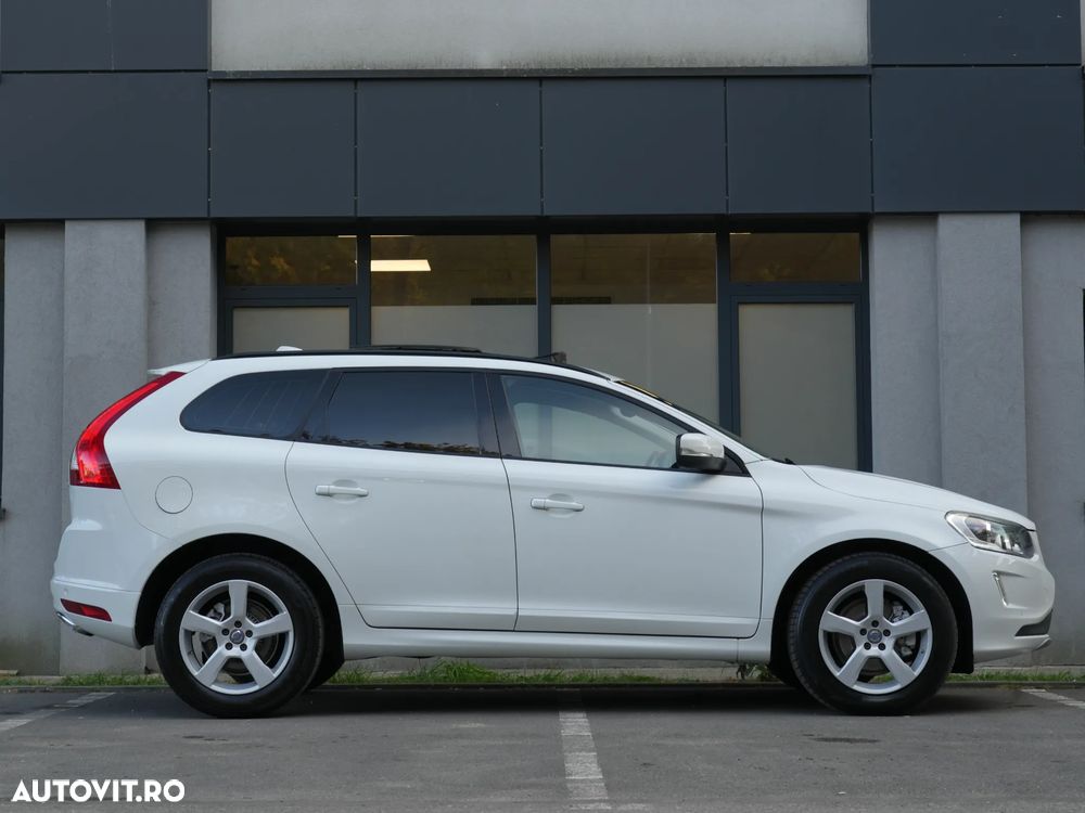 Volvo XC 60 D5 AWD Geartronic Summum - 16