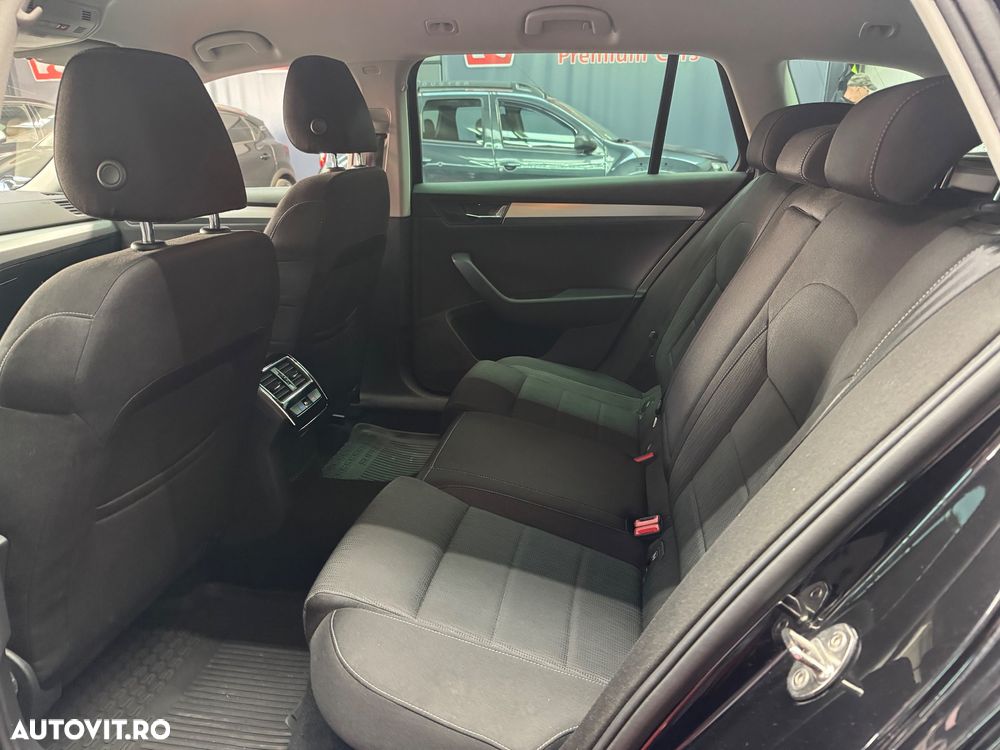 Skoda Superb Combi 2.0 TDI DSG Style - 12