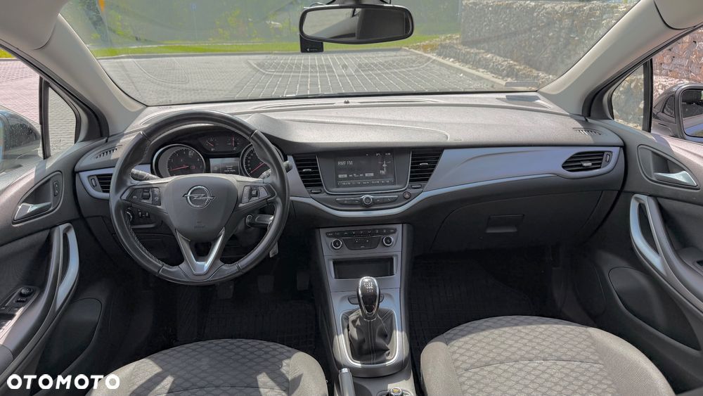 Opel Astra 1.4 T 120 Lat - 9