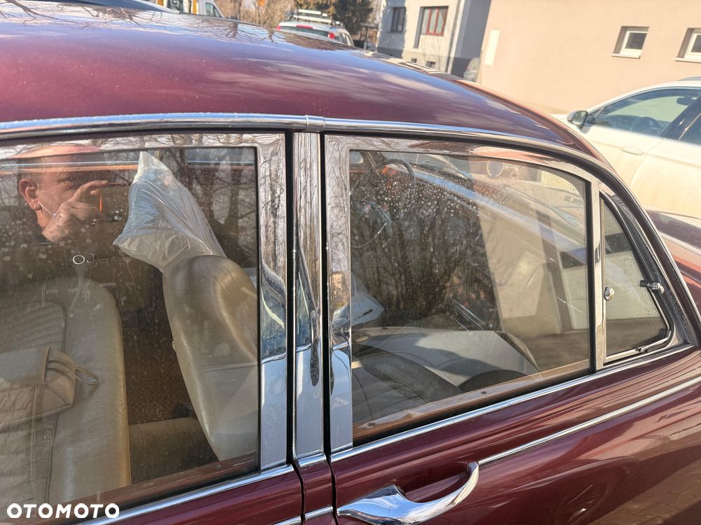 Jaguar MK II - 15