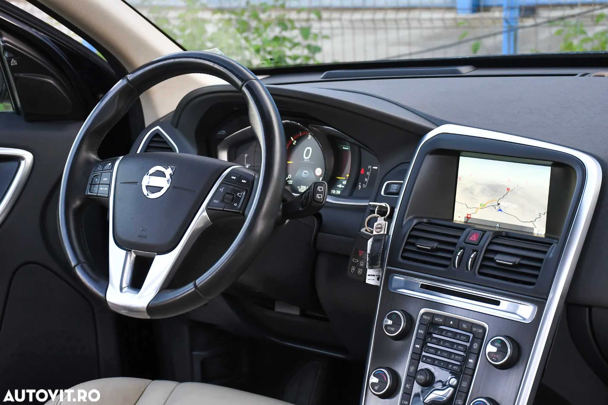 Volvo XC 60 D4 AWD Geartronic Summum - 11