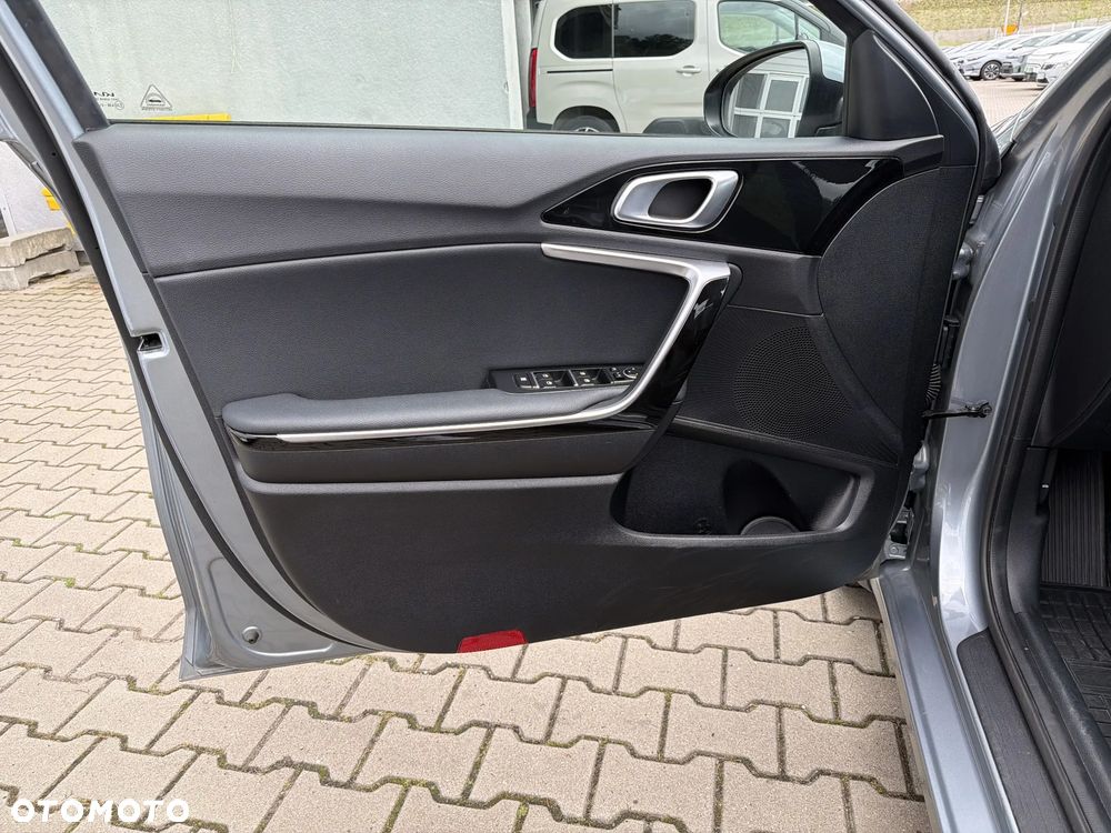 Kia Ceed 1.5 T-GDI Tribute - 11