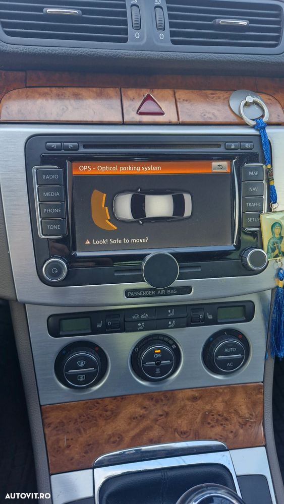 Volkswagen Passat 2.0 TDI BlueMotion Technology DPF Comfortline - 17