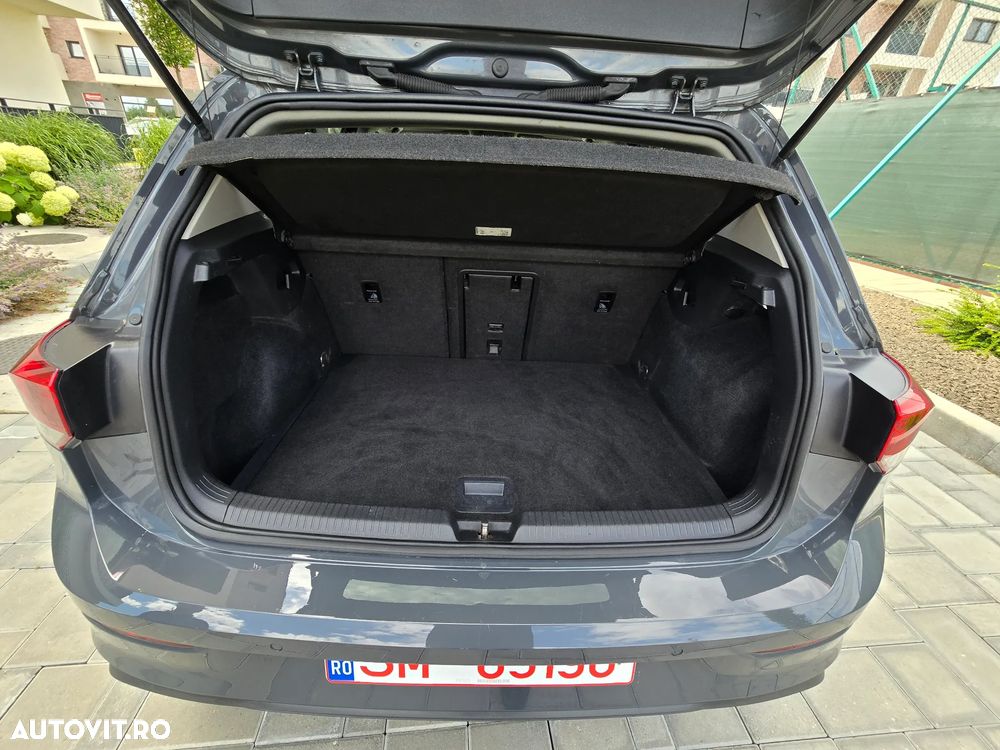 Volkswagen Golf - 12