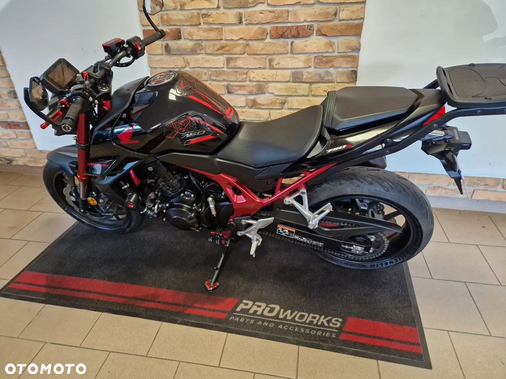 Honda Hornet - 4