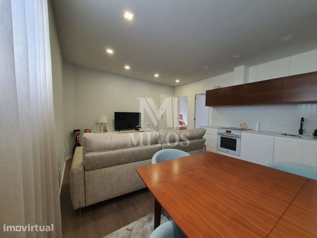Apartamento T3, para arrendamento, no centro a cidade - Grande imagem: 2/17