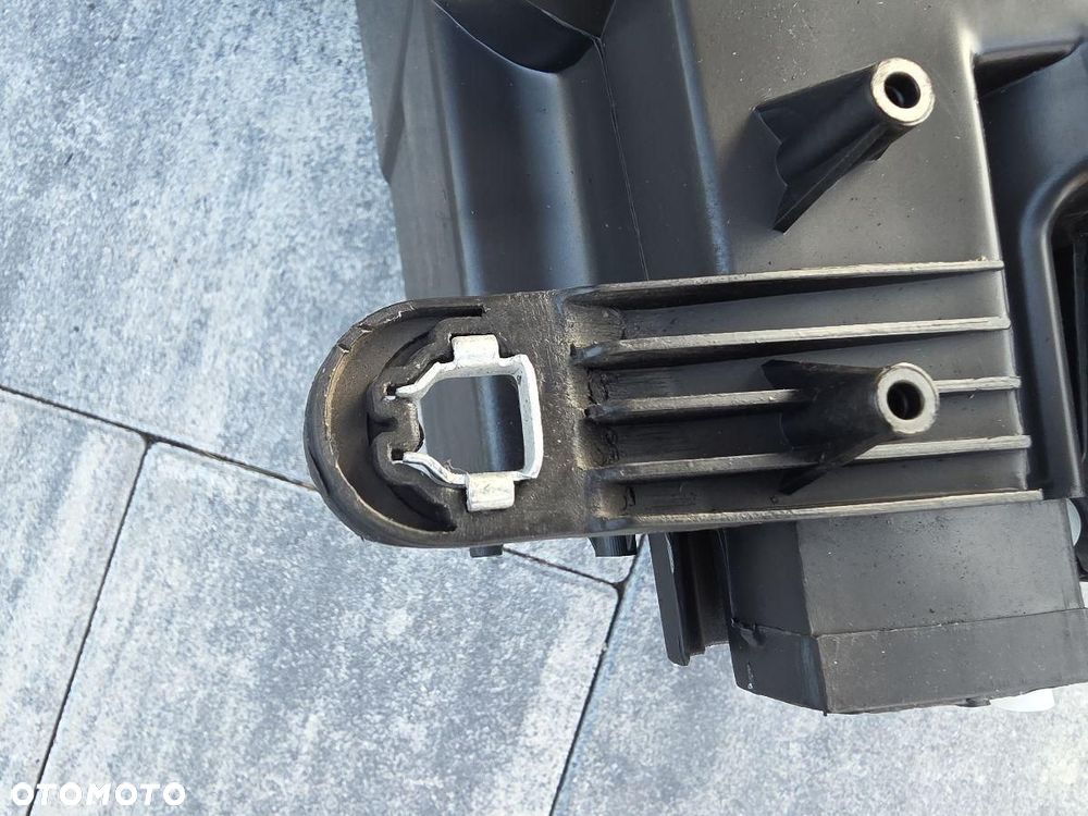 BMW X1 F48 Lampa prawa przód Full Led Dynamic 6311-7472222-02 - 10