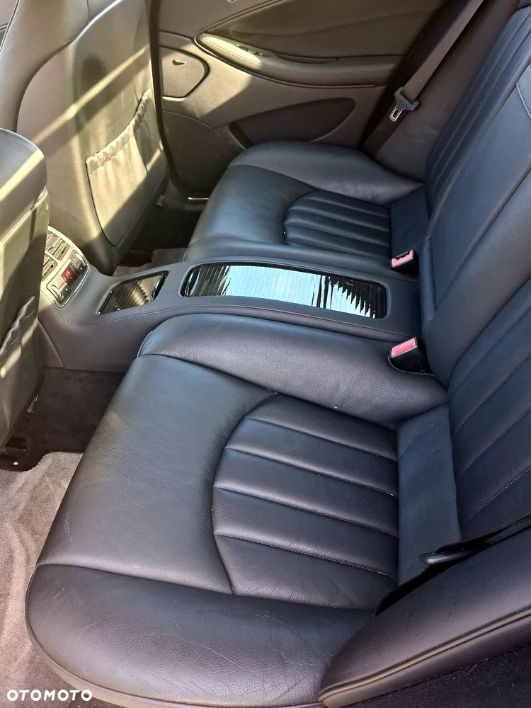 Mercedes-Benz CLS 350 CGI - 33