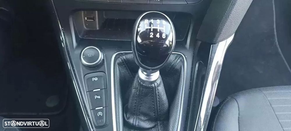 Ford Focus SW 1.5 TDCi Titanium - 14