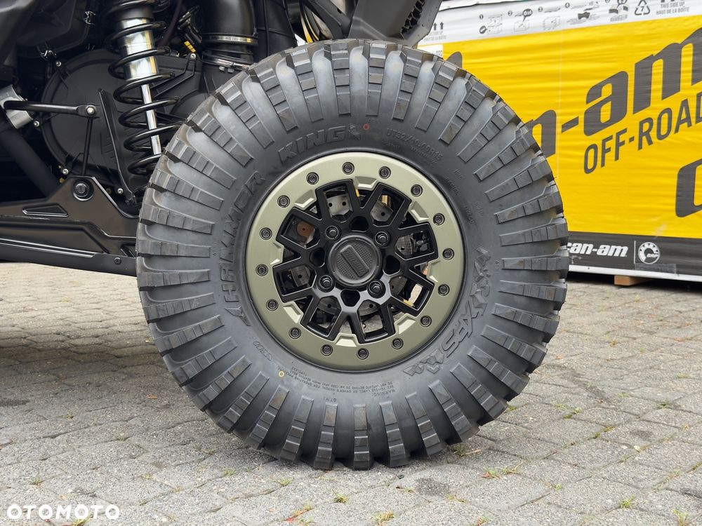 Can-Am Maverick - 10