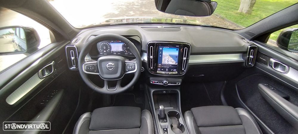 Volvo XC 40 2.0 D3 Momentum Plus - 5