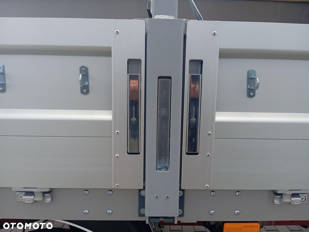 Volkswagen Crafter - 12
