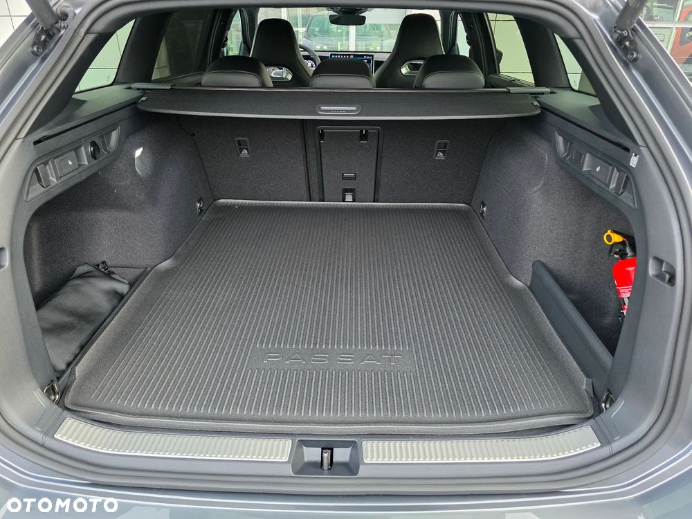 Volkswagen Passat - 24
