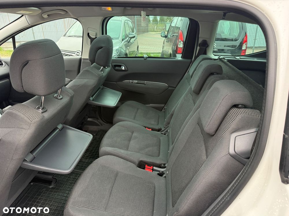 Peugeot 5008 1.6 BlueHDi Style 7os - 30