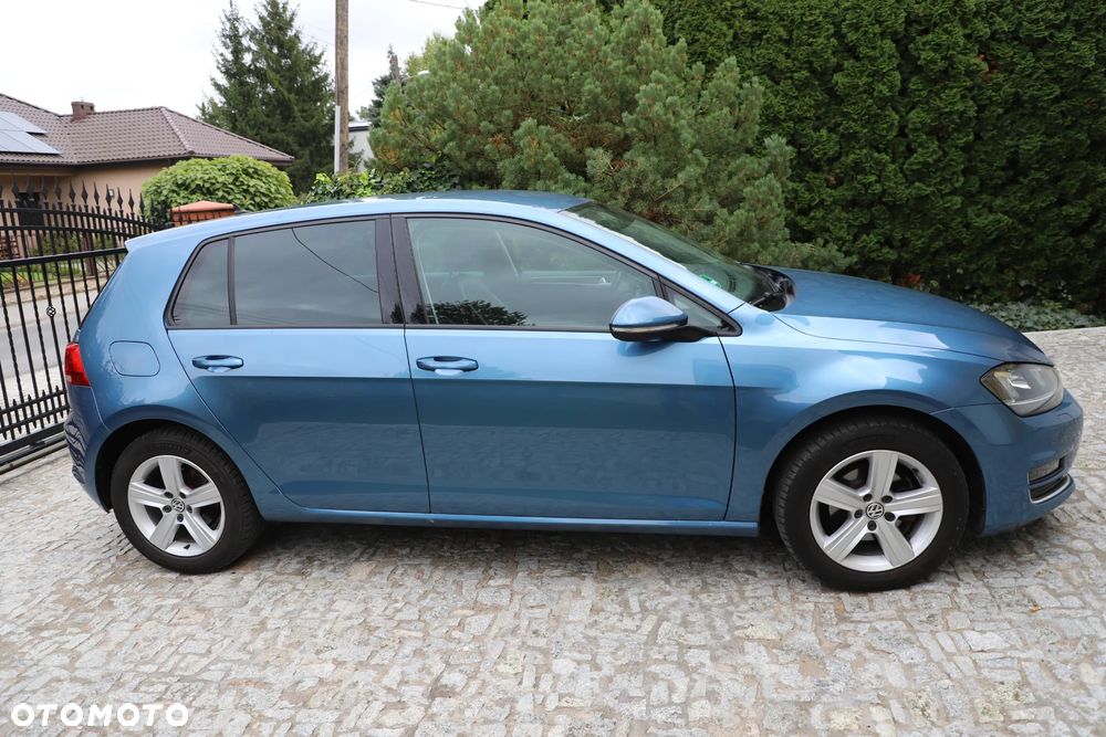 Volkswagen Golf - 8